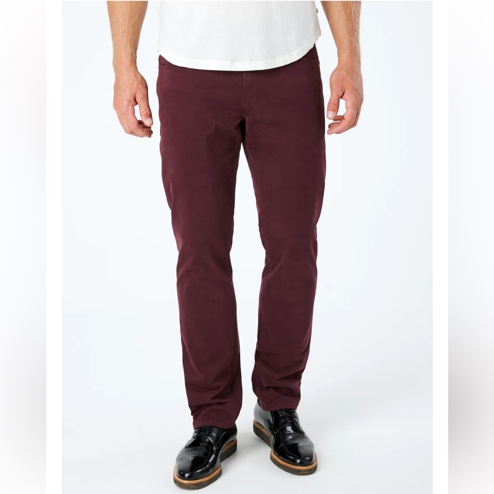 7 Diamonds Clifton Khakis  Size W33 L34 in Port